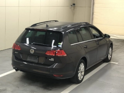 VOLKSWAGEN GOLF VARIANT