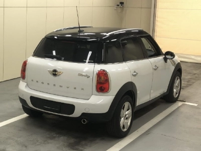 MINI MINI CROSSOVER