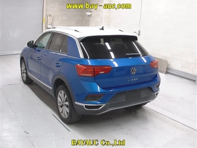 VOLKSWAGEN T-ROC