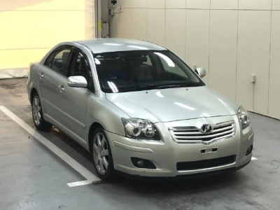 TOYOTA AVENSIS