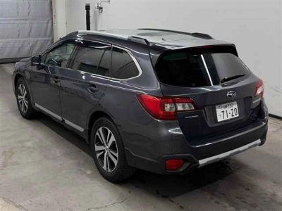 SUBARU OUTBACK
