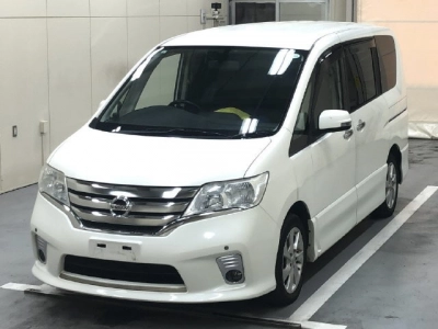 NISSAN SERENA