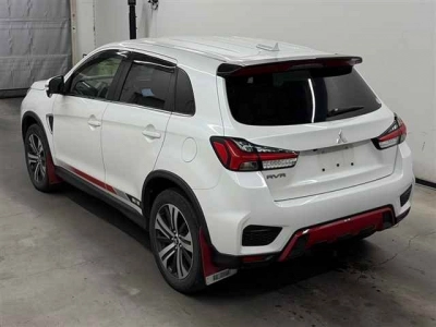 MITSUBISHI RVR