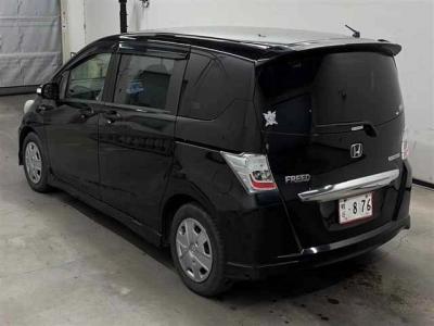 HONDA FREED HYBRID