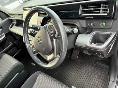 HONDA STEPWGN SPADA