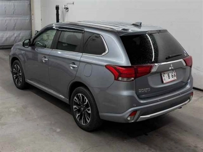 MITSUBISHI OUTLANDER PHEV