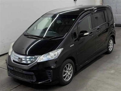 HONDA FREED HYBRID