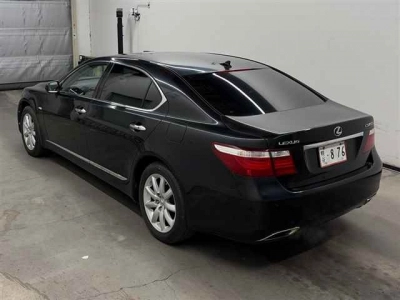 LEXUS LS