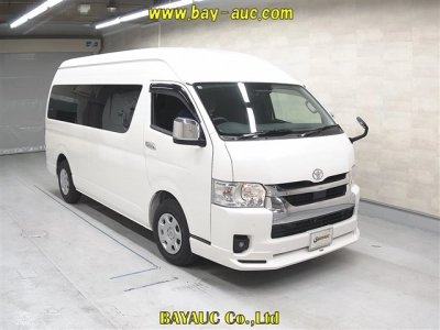 TOYOTA HIACE WAGON