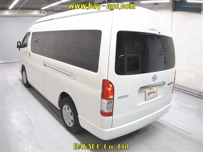 TOYOTA HIACE WAGON