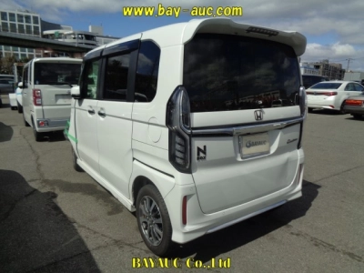 HONDA N BOX CUSTOM