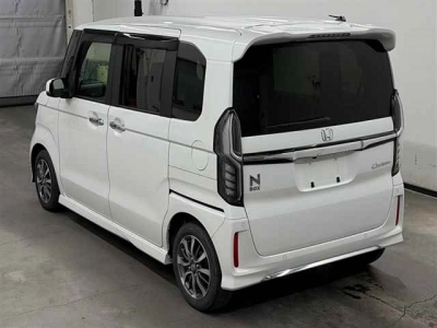 HONDA N BOX CUSTOM