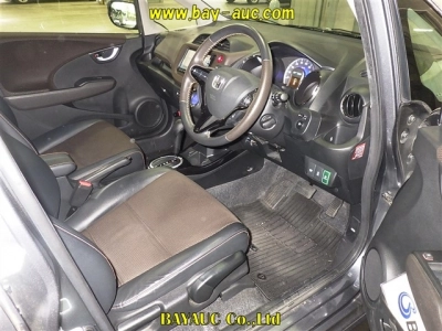 HONDA FIT SHUTTLE HYBRID