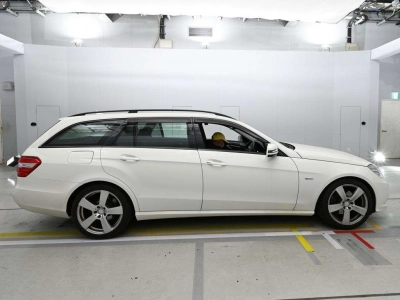MERCEDES BENZ E CLASS STATION WAGON