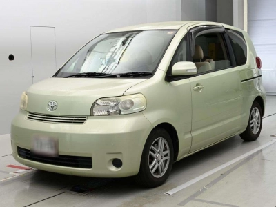 TOYOTA PORTE
