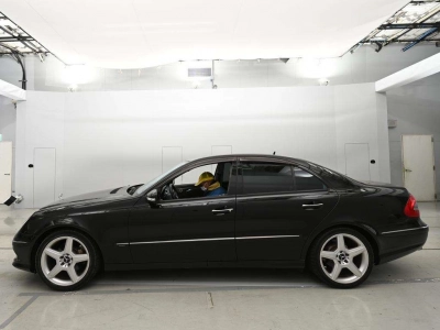 MERCEDES BENZ E CLASS