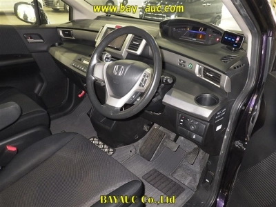 HONDA FREED HYBRID