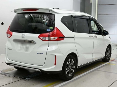 HONDA FREED HYBRID