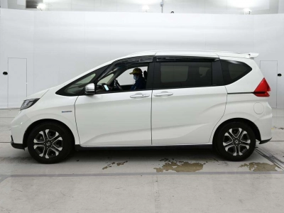HONDA FREED HYBRID
