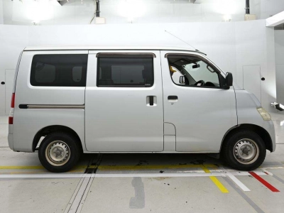TOYOTA TOWN ACE VAN