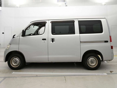 TOYOTA TOWN ACE VAN