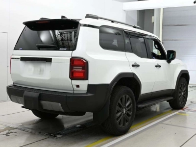TOYOTA LAND CRUISER 250