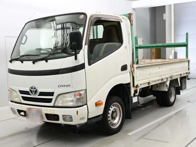 TOYOTA DYNA TRUCK
