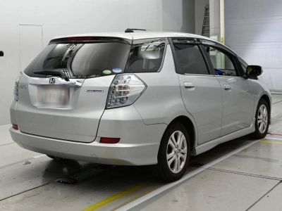 HONDA FIT SHUTTLE HYBRID