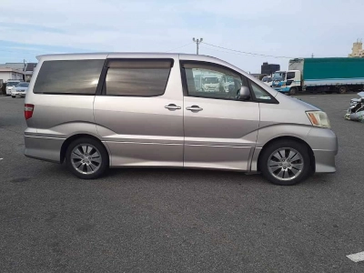 TOYOTA ALPHARD V