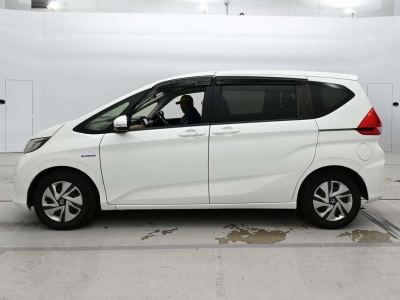 HONDA FREED HYBRID