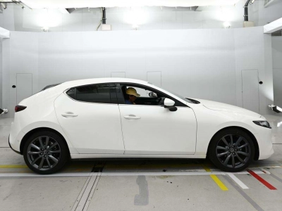 MAZDA MAZDA3 FASTBACK