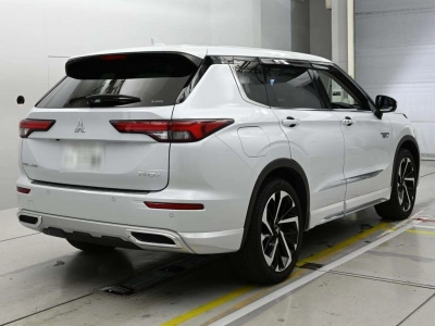 MITSUBISHI OUTLANDER PHEV