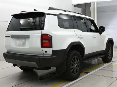 TOYOTA LAND CRUISER 250