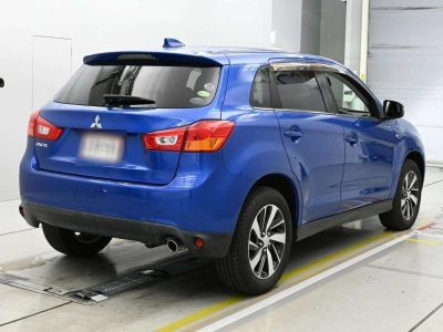 MITSUBISHI RVR