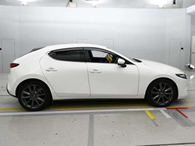 MAZDA MAZDA3 FASTBACK