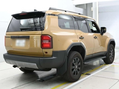 TOYOTA LAND CRUISER 250