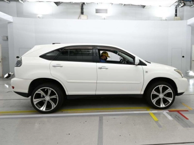 TOYOTA HARRIER HYBRID