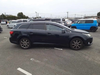 TOYOTA AVENSIS WAGON