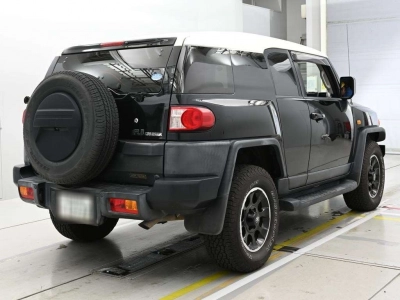 TOYOTA FJ CRUISER