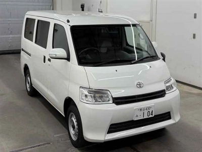 TOYOTA TOWN ACE VAN