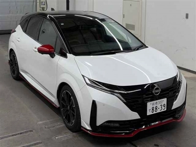 NISSAN AURA