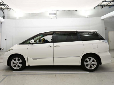 TOYOTA ESTIMA HYBRID
