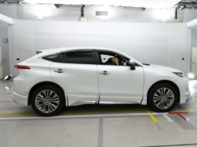 TOYOTA HARRIER HYBRID