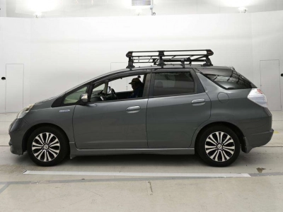 HONDA FIT SHUTTLE HYBRID