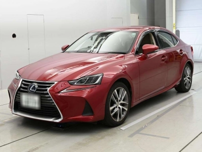 LEXUS IS