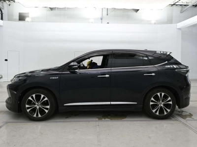 TOYOTA HARRIER HYBRID