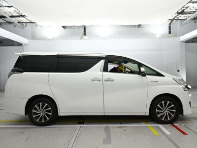 TOYOTA VELLFIRE HYBRID