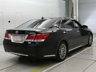 TOYOTA CROWN MAJESTA