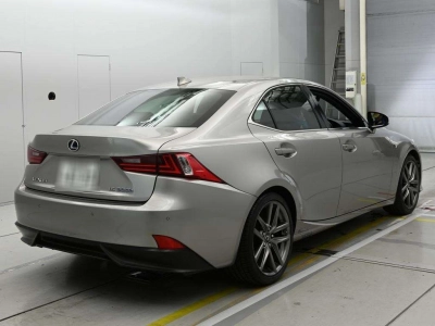 LEXUS IS