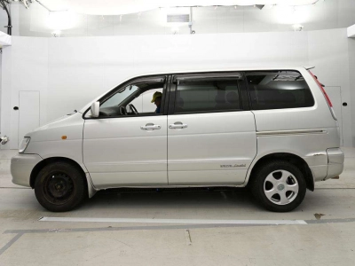 TOYOTA TOWN ACE NOAH